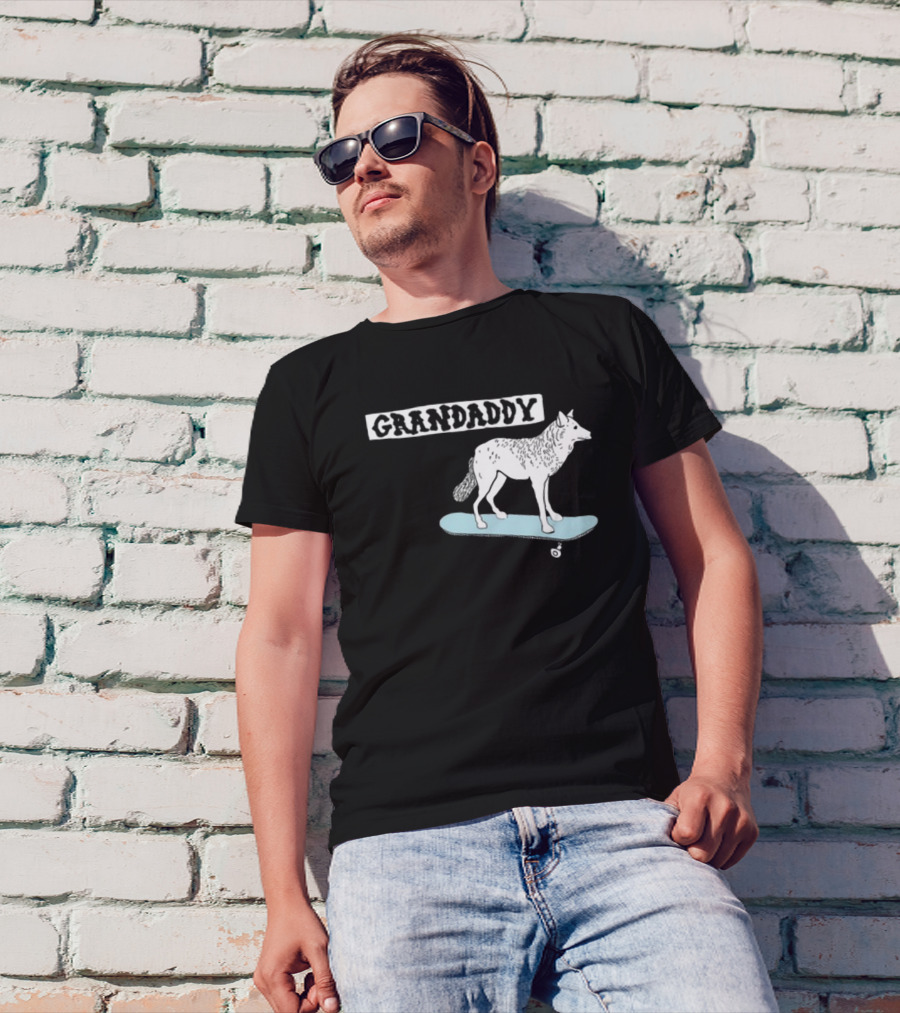Grandaddy Wolf On Skateboard Blu Wav T-Shirt