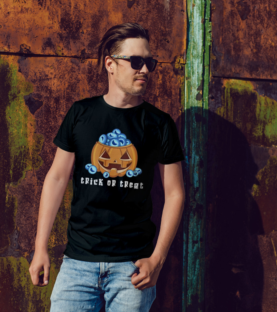 Trick Or Treat Pumpkin Candy Eyes Halloween T-Shirt