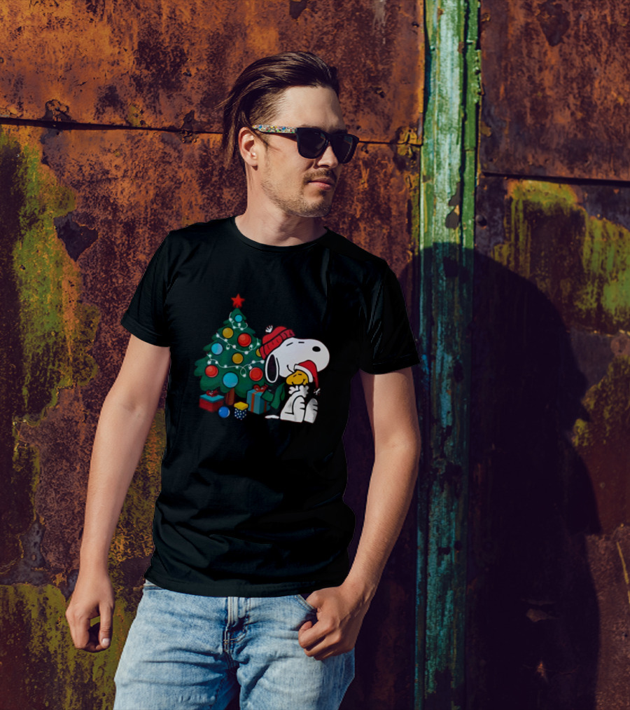 Snoopy And Woodstock Celebrating Christmas By The Tree T-Shirt