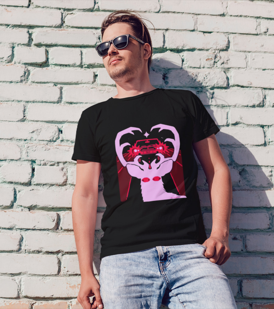 Eyes On The Back Of My Head Stagsbane Pink Deer Antlers Car Red Taillights T-Shirt