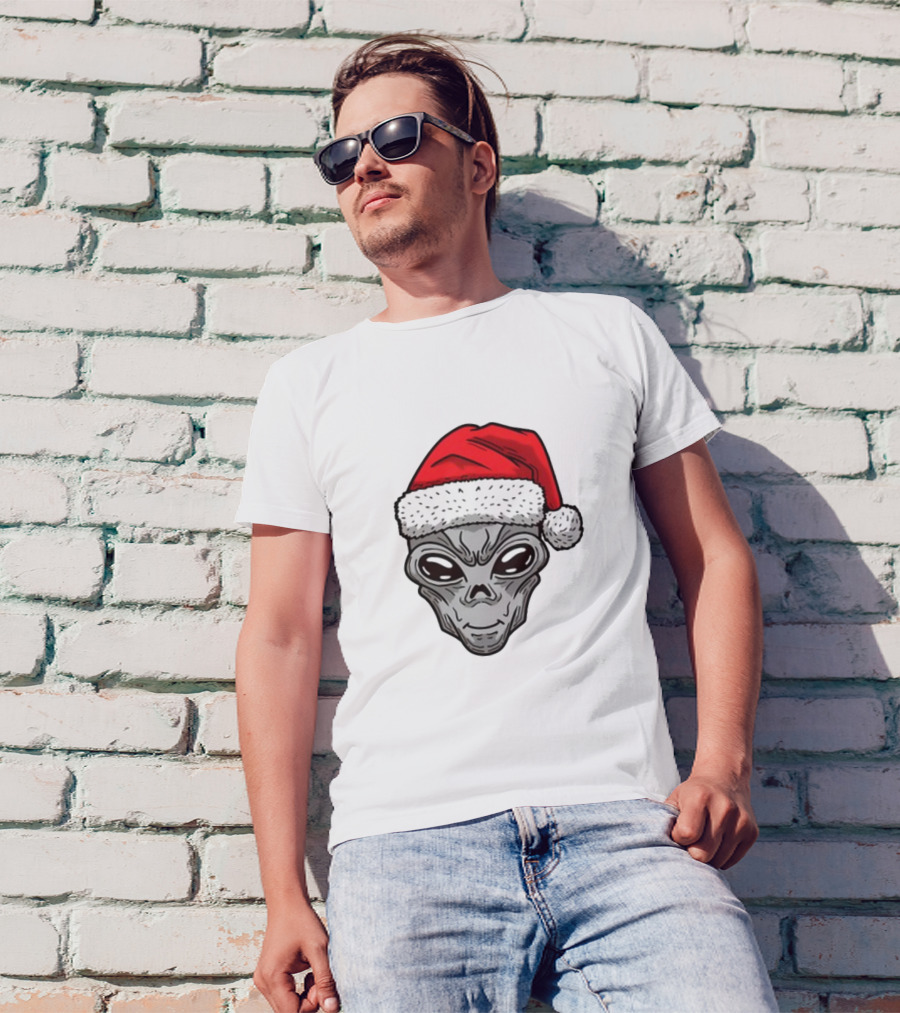 Xmas Santa Hat Alien Christmas T-Shirt