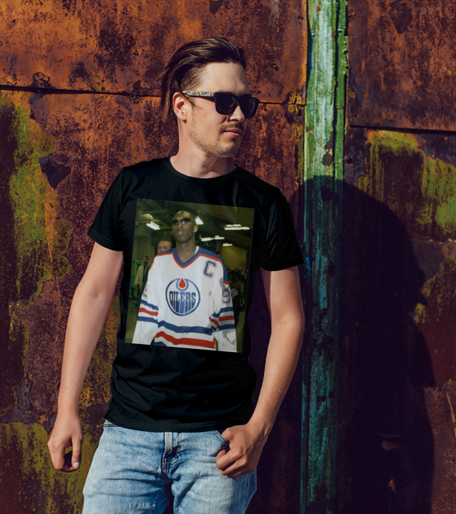 Warren Foegele Wearing Mamba Oilers 99 T-Shirt