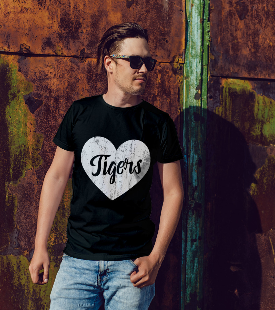 Tigers School Team Spirit Cute Heart Mascot Fan T-Shirt
