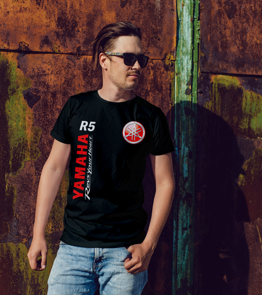 Yamaha R5 Revs Your Heart T-Shirt