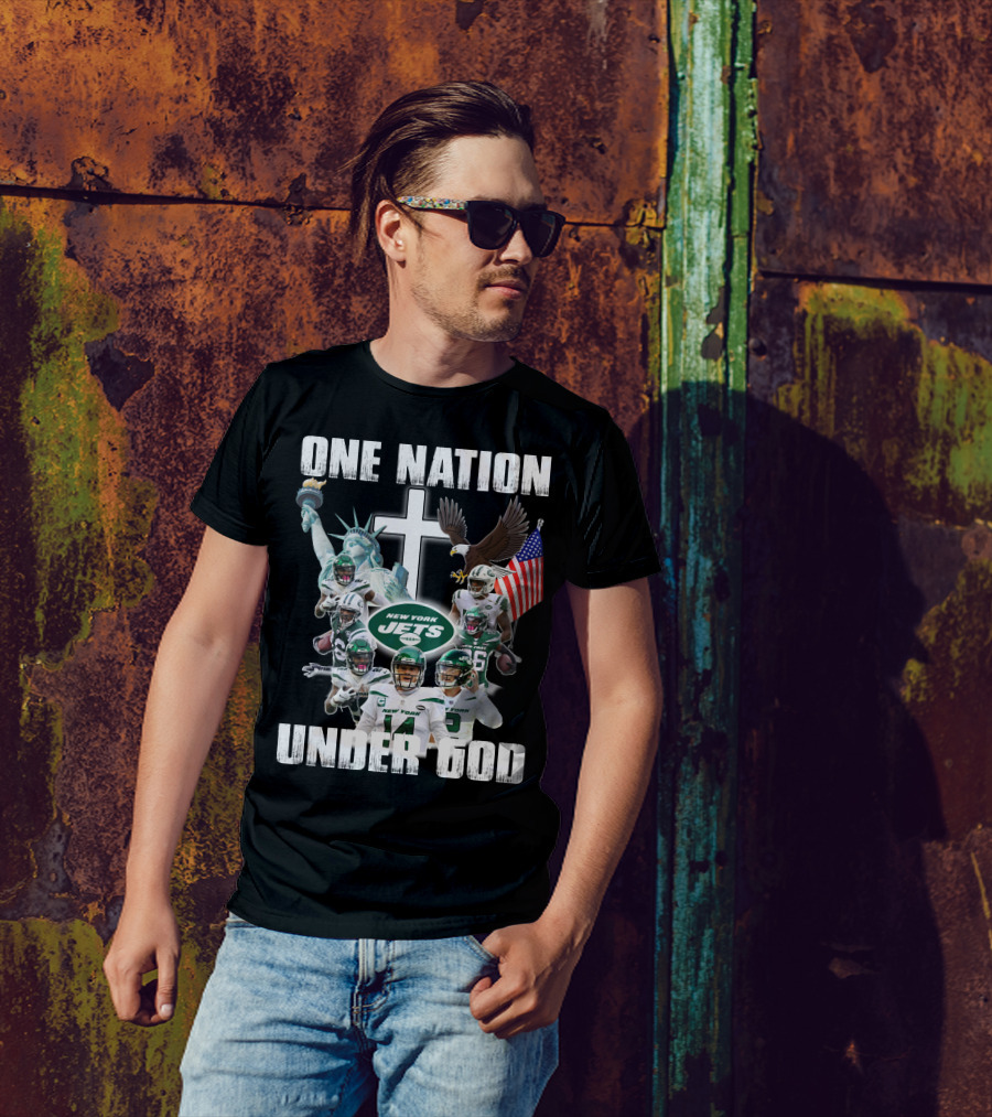New York Jets One Nation Under God Statue Of Liberty Eagle Flag Football Players T-Shirt