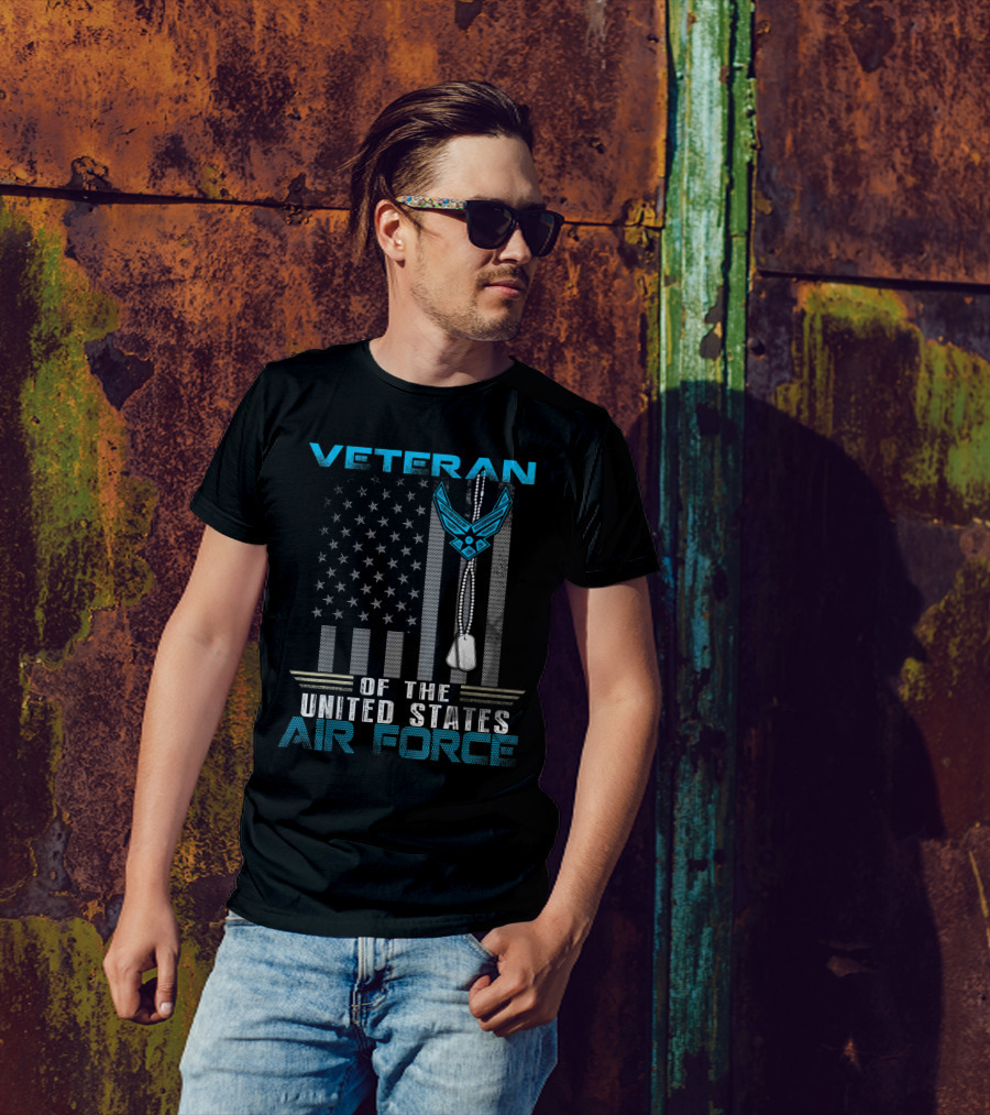 Veteran United States Air Force With Dog Tags And Flag T-Shirt