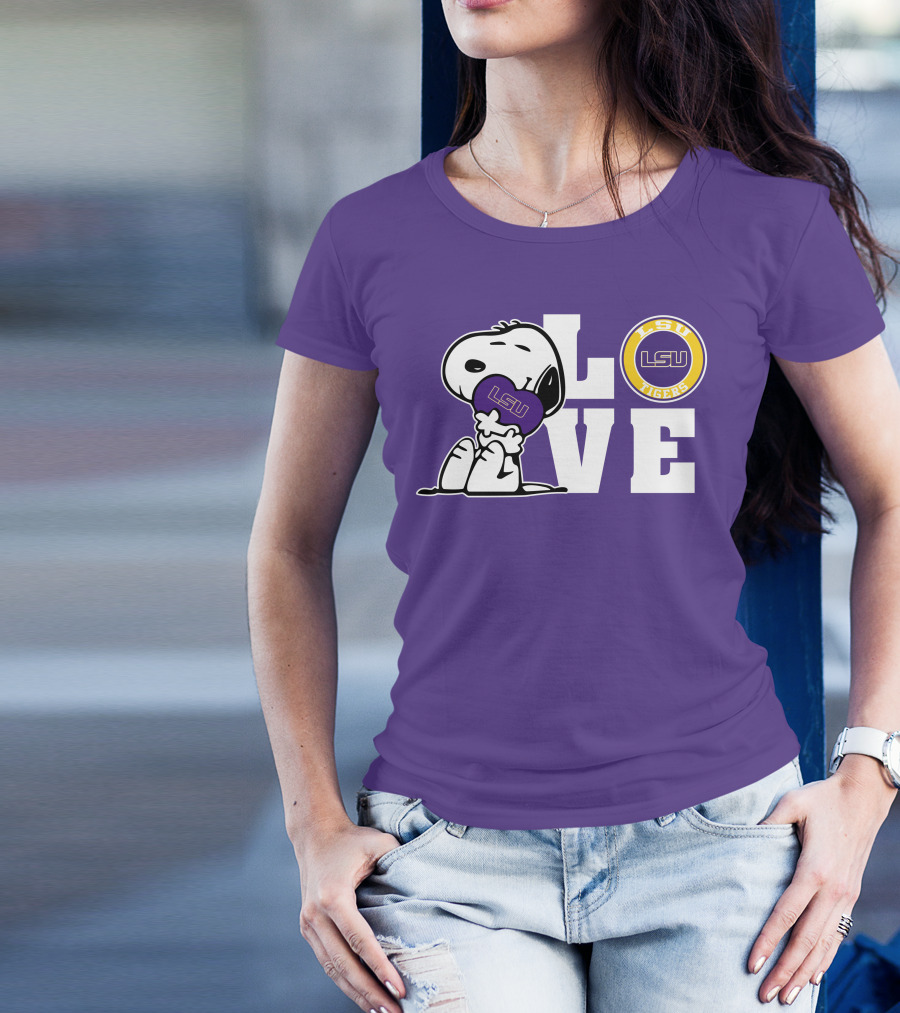 Snoopy Love LSU Tigers LSU T-Shirt