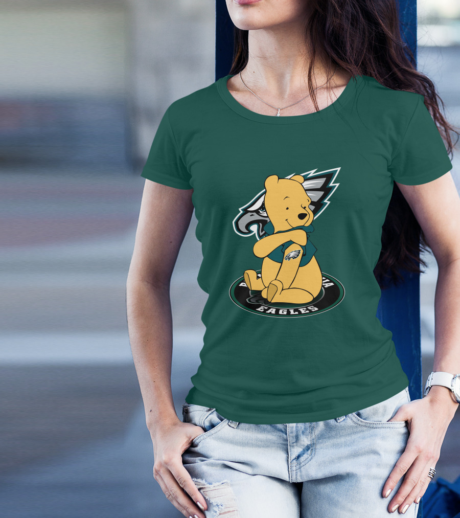 Philadelphia Eagles Winnie The Pooh Sitting In Front Of Team T-Shirt