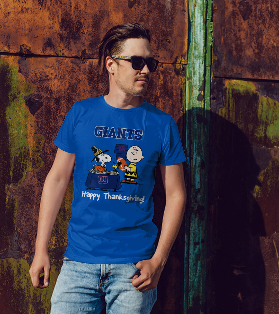 GIANTS Snoopy Happy Thanksgiving Football Charlie Brown T-Shirt