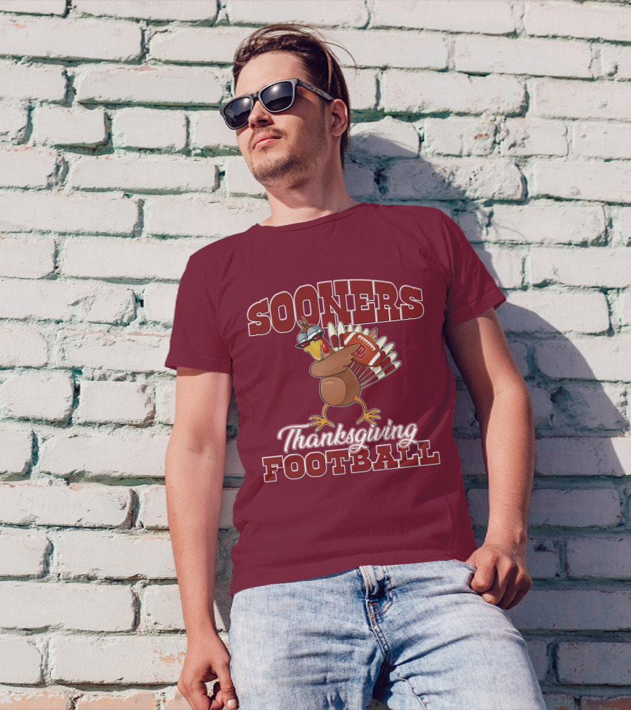 Sooners Thanksgiving Football Turkey In Sunglasses T-Shirt