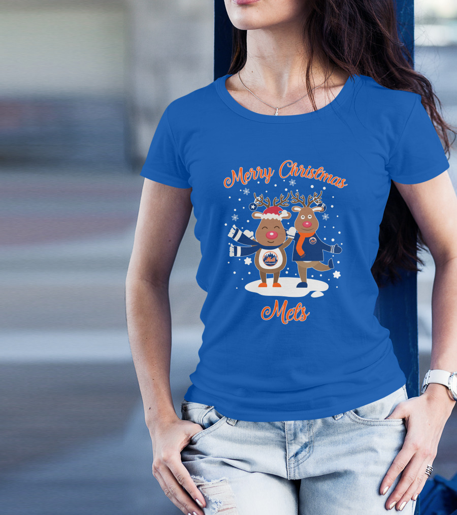 Merry Christmas Mets Reindeer Snowflakes Fun T-Shirt