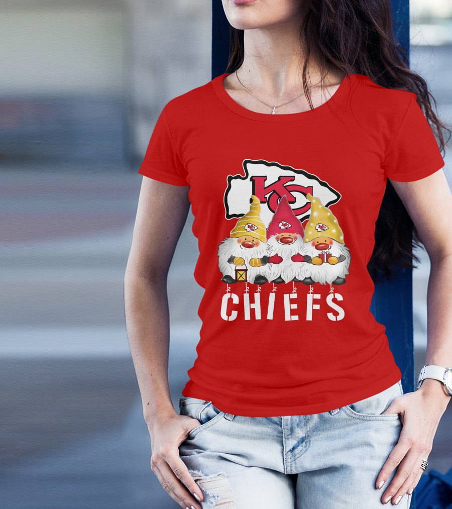 Kansas City Chiefs Merry Christmas Happy Holidays Gnomes T-Shirt