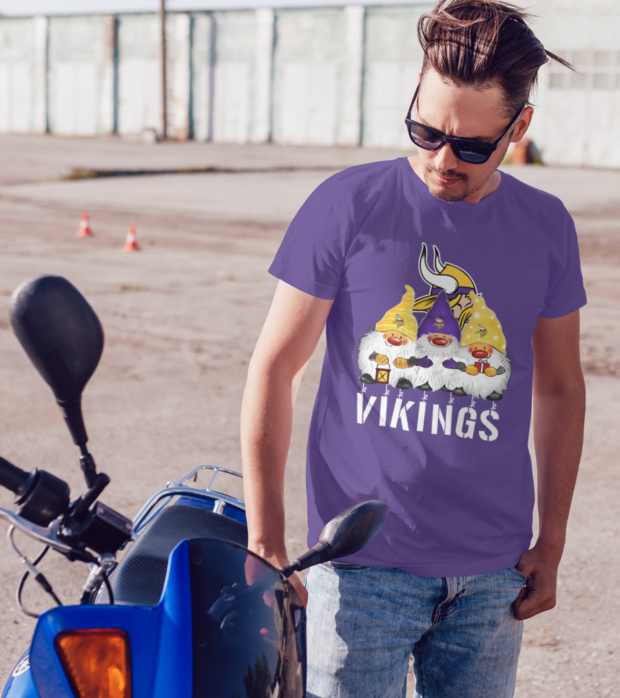 Minnesota Vikings Merry Christmas Happy Holidays Gnomes T-Shirt