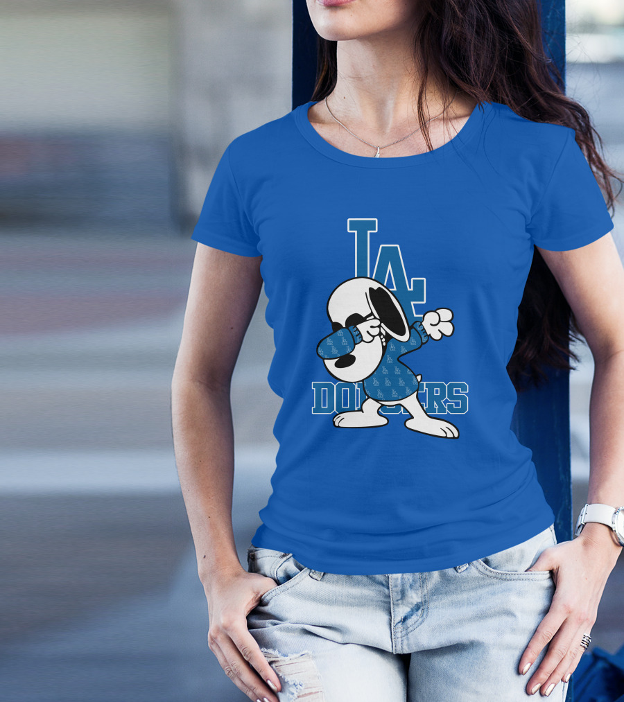 Los Angeles Dodgers Snoopy Dabbing LA T-Shirt