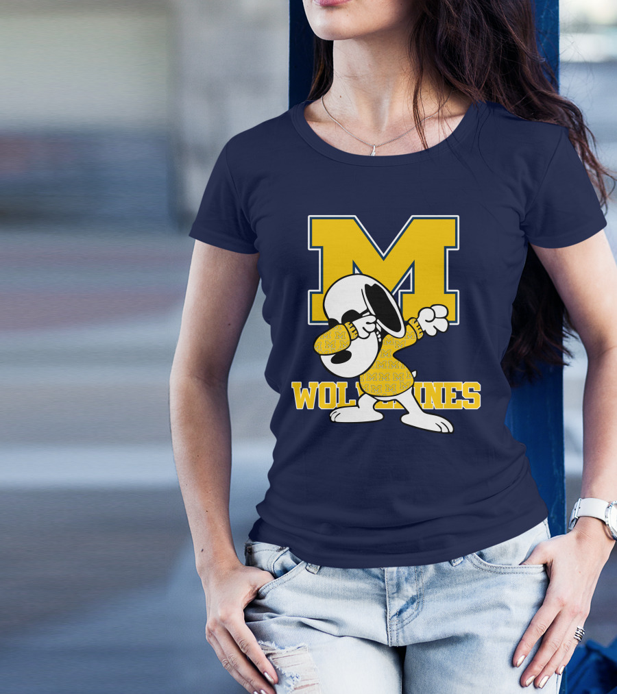 Michigan Wolverines Snoopy Dab With Block M T-Shirt
