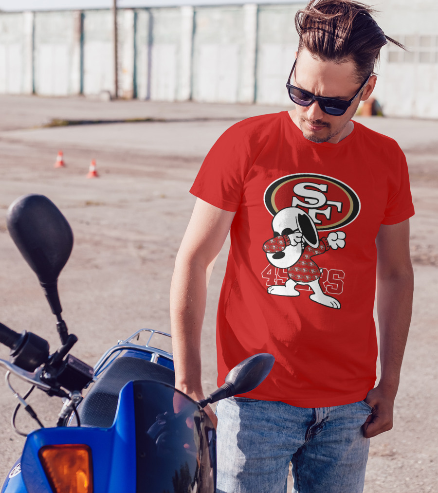 San Francisco 49ers Snoopy Dabbing SF T-Shirt