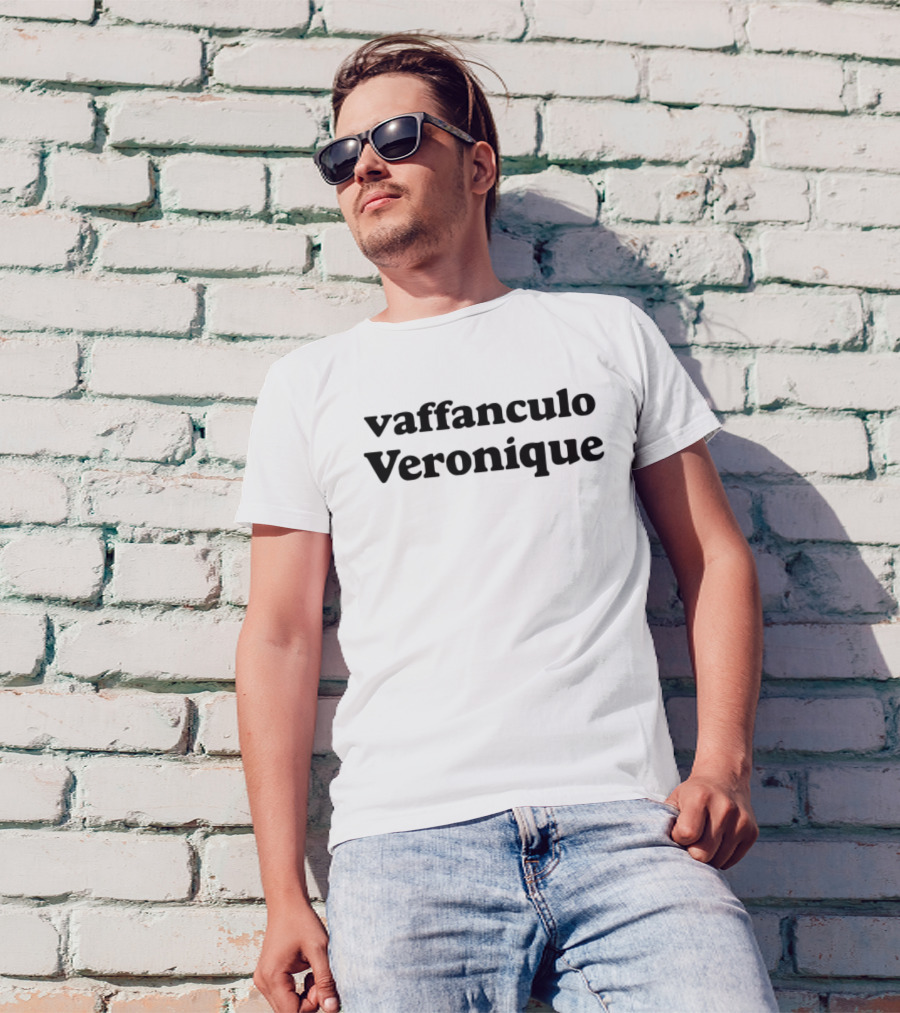 Vaffanculo Veronique Phrase Bold Text Style T-Shirt