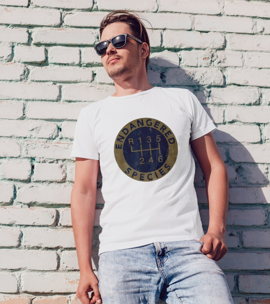 Endangered Species R 135246 Vintage Gear Shift Emblem T-Shirt
