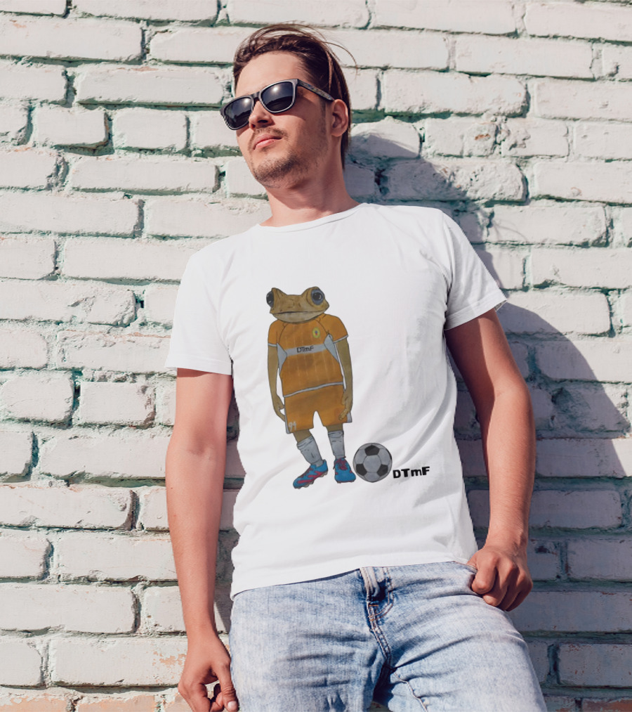 Dtmf 91 Frog Soccer Player With Ball T-Shirt