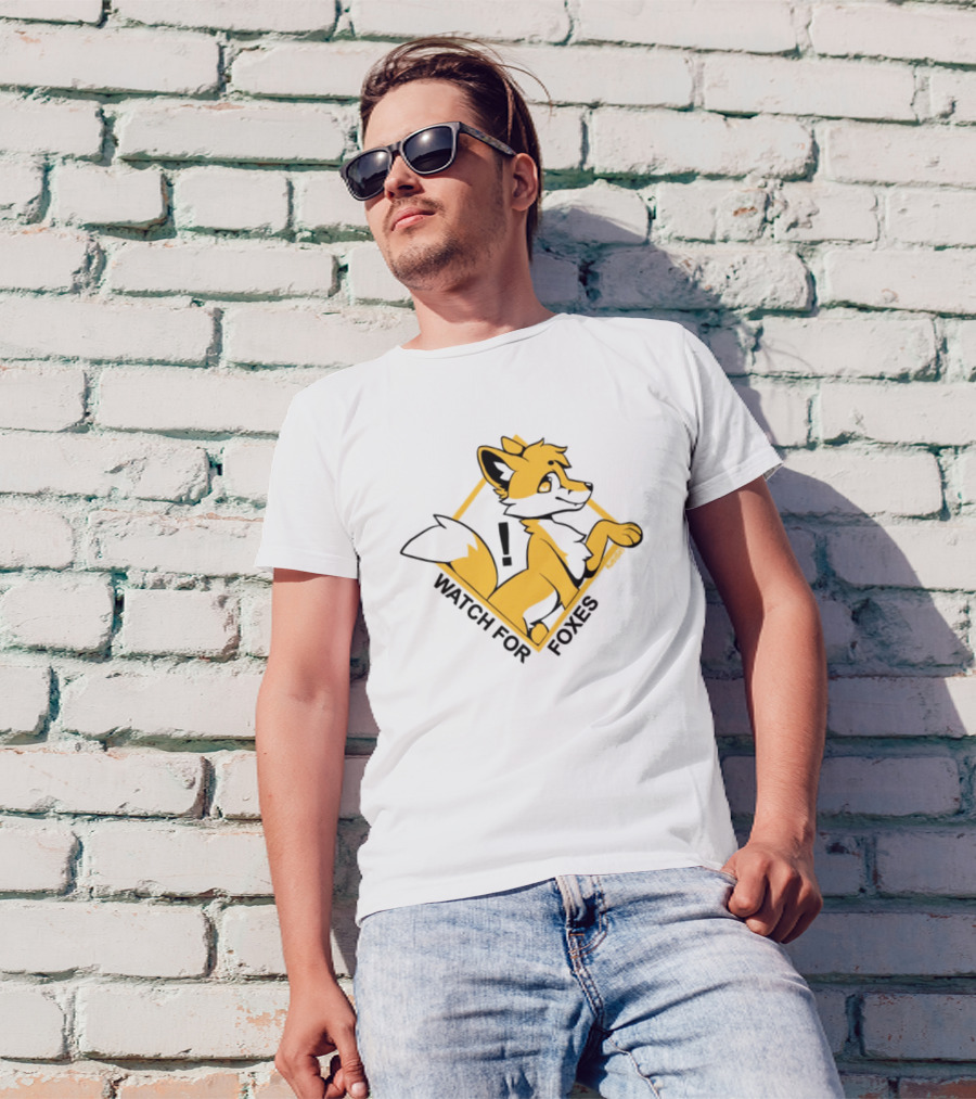FOR FOXES YELLOW AND BLACK FOX ILLUSTRATION T-Shirt