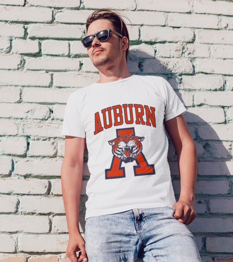 Auburn Tigers Roaring Vintage Logo Retro College Spirit T-Shirt