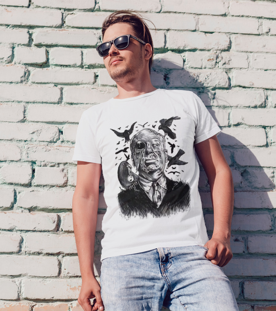 Alfred Hitchcock Birds Attack Horror Halloween Spooky Design T-Shirt