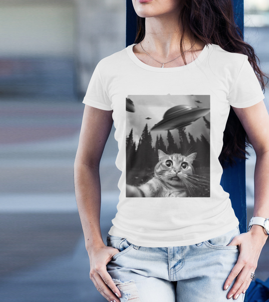 Keith Hernandez Cat Selfie Ufos Forest Scene T-Shirt