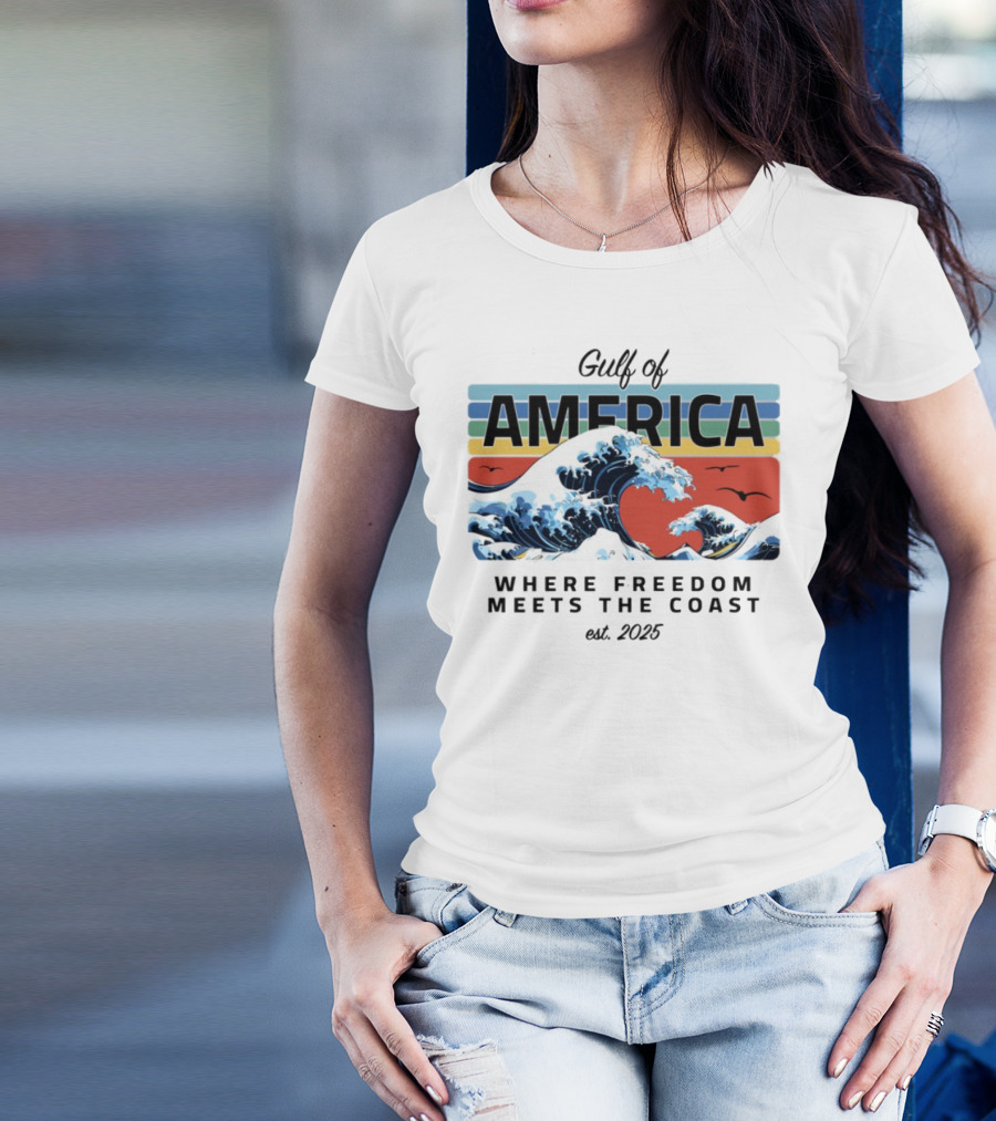 Gulf Of America Where Freedom Meets The Coast Est. 2025 Waves And Sunset Scene T-Shirt