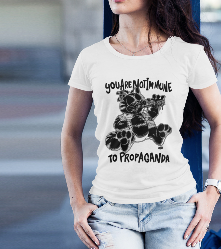 Punkwithacamera Cat With Pizza You Are Not Immune To Propaganda T-Shirt
