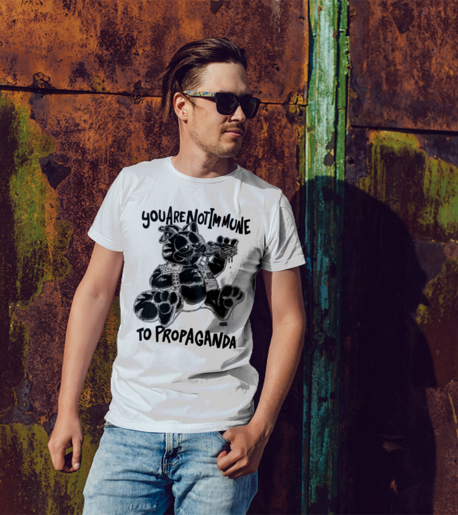 Punkwithacamera Cat With Pizza You Are Not Immune To Propaganda T-Shirt