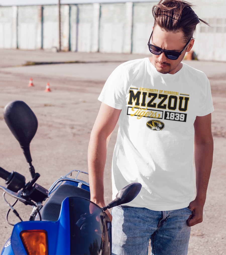 Tigers University Of Missouri Mizzou 1839 Oval Tiger Head T-Shirt