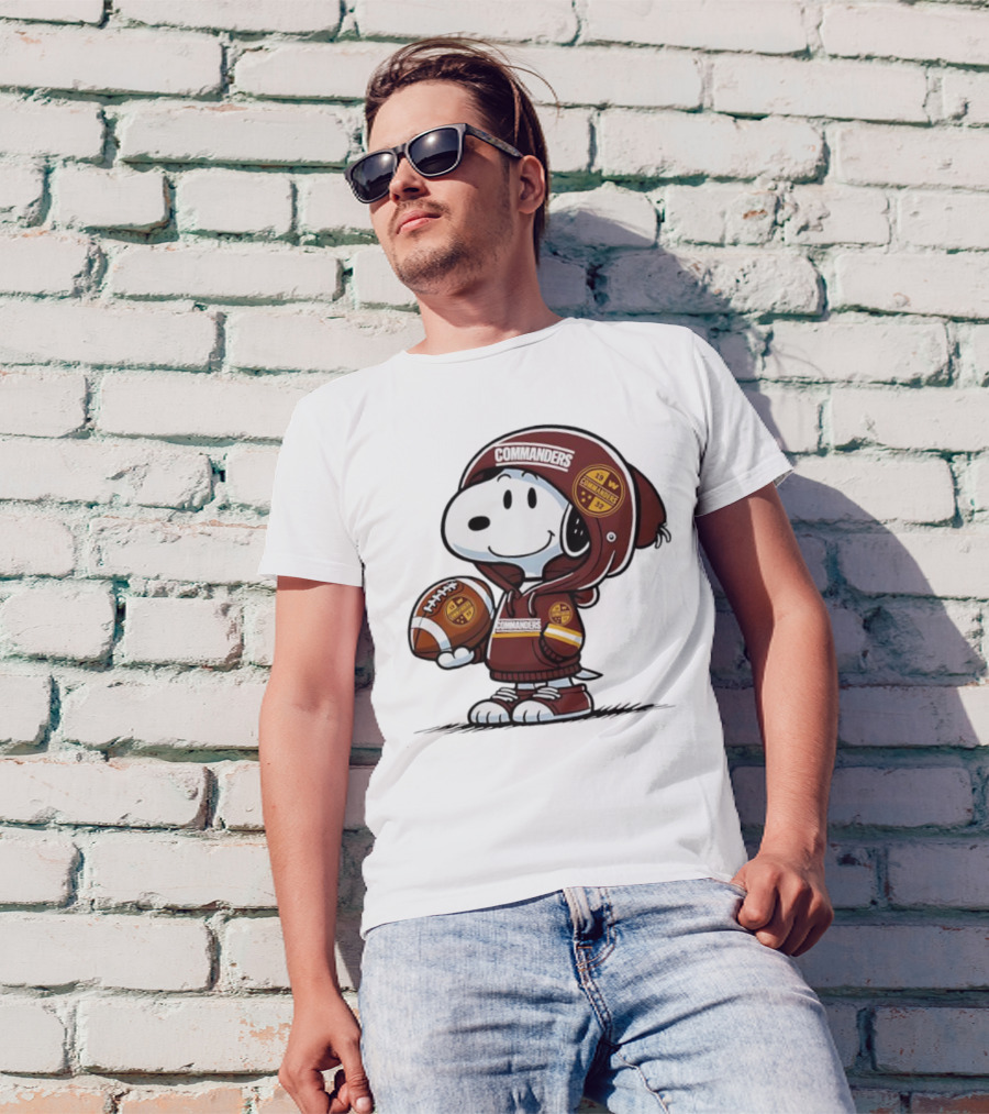 Snoopy In Commanders With Football Washington 1932 W T-Shirt