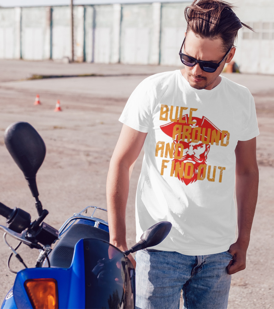 Bucc Around And Find Out Vintage Buccaneer Head Retro Style T-Shirt