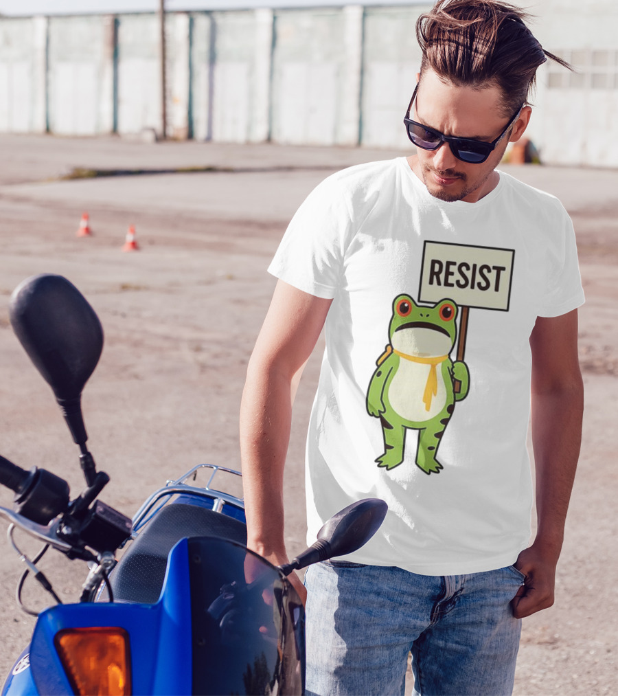 Resist Portland Frog Protest Anti ICE Sign T-Shirt