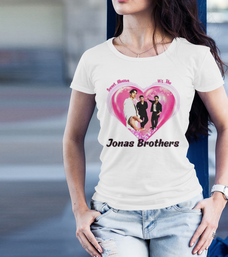 Sweet Mama It's The Jonas Brothers Boyband Vintage Heart Design T-Shirt