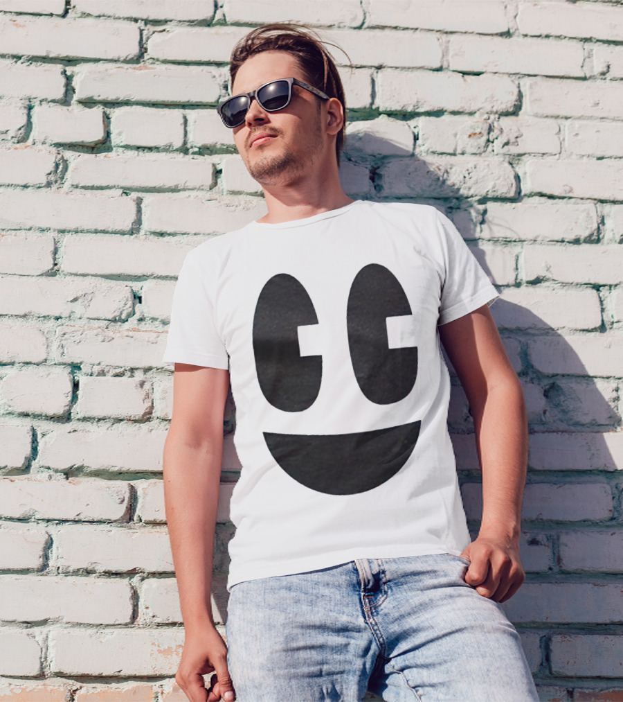 Craftee Happee Smiley Face T-Shirt