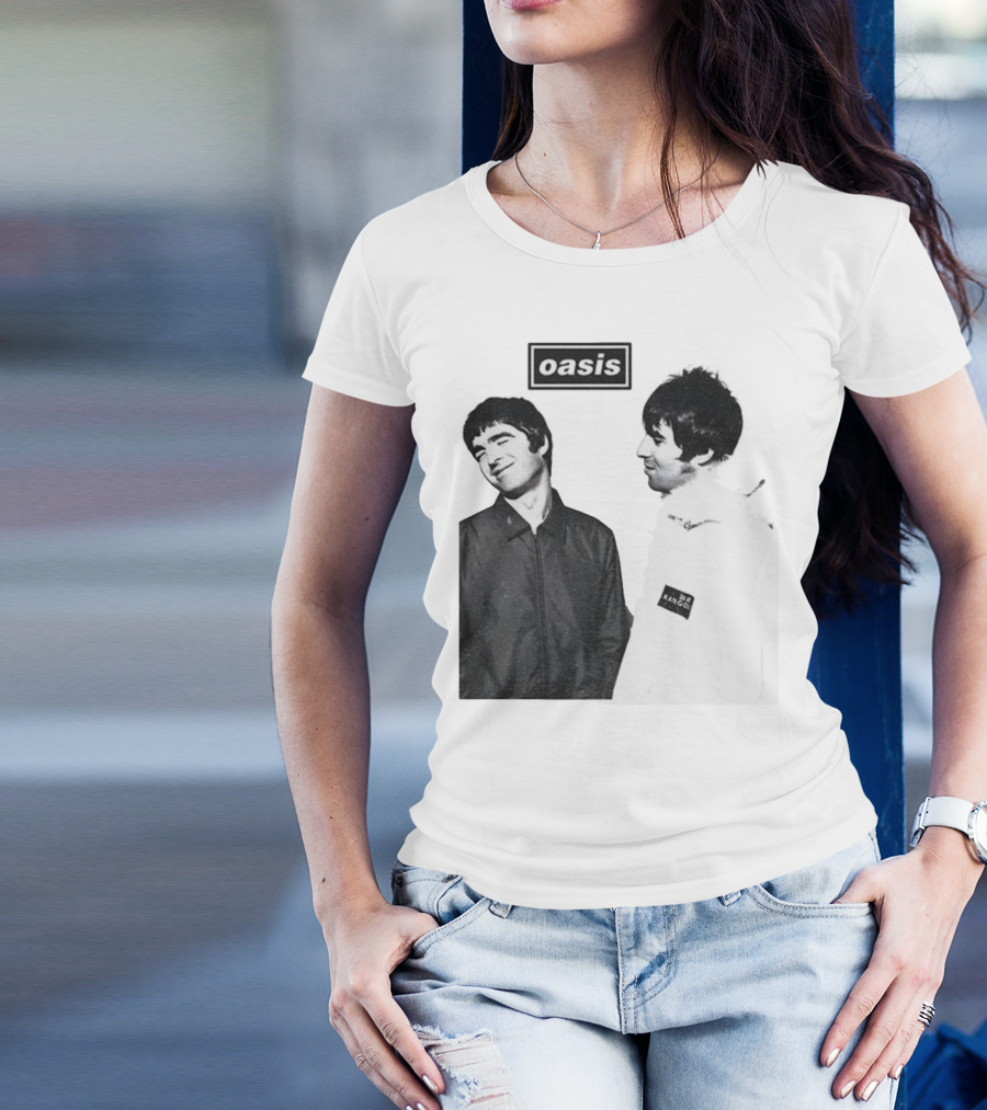 Noel Vs Liam Gallagher Oasis Band Kangol Vintage T-Shirt