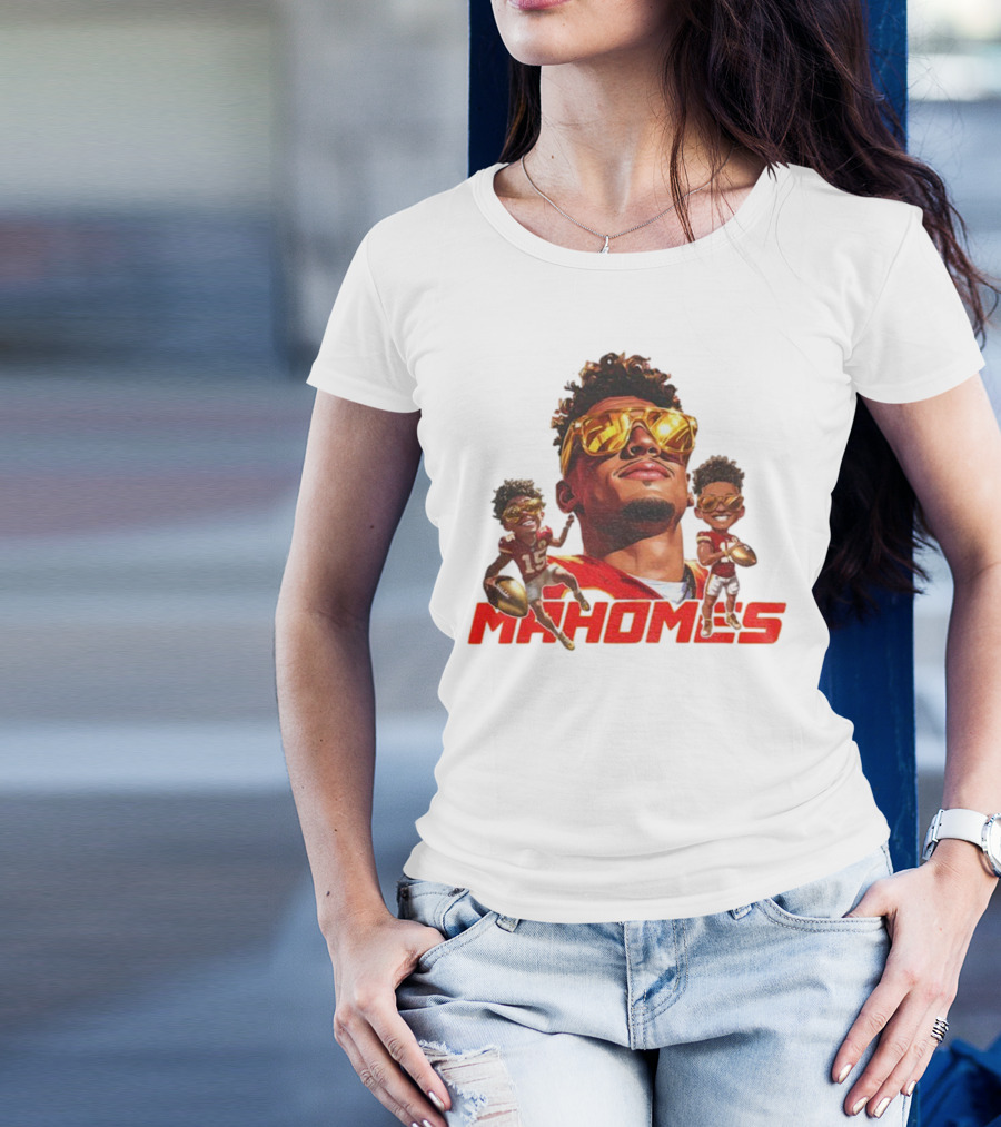 Patrick Mahomes Kansas City Chiefs Football Player Caricature Mahomes 2025 T-Shirt