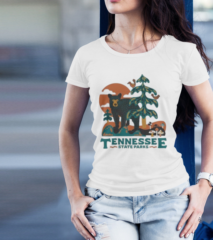 Tennessee State Parks Bear Nature Scene And Forest Wildlife T-Shirt