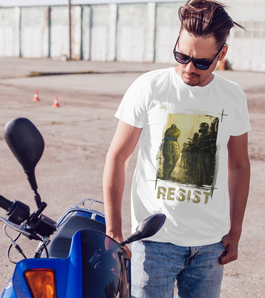 Resist Portland Frog Protest Vintage Activist Police Confrontation T-Shirt