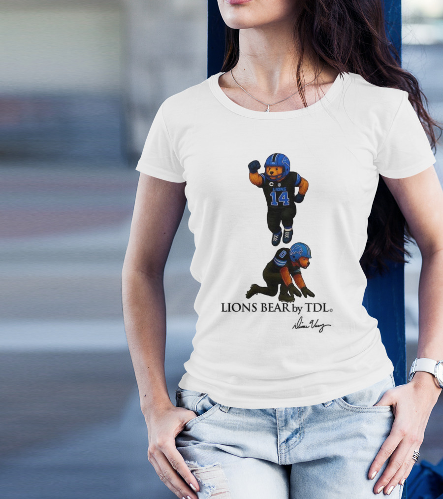 Amon-Ra St. Brown 14 Jahmyr Gibbs 0 Detroit Lions Bear Celebrating Football T-Shirt