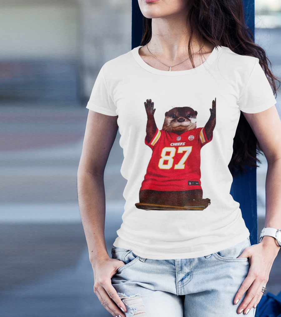 Travis Kelce 87 Kansas City Chiefs Sea Otter NFL Fan Jersey T-Shirt