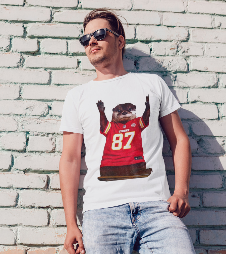 Travis Kelce 87 Kansas City Chiefs Sea Otter NFL Fan Jersey T-Shirt