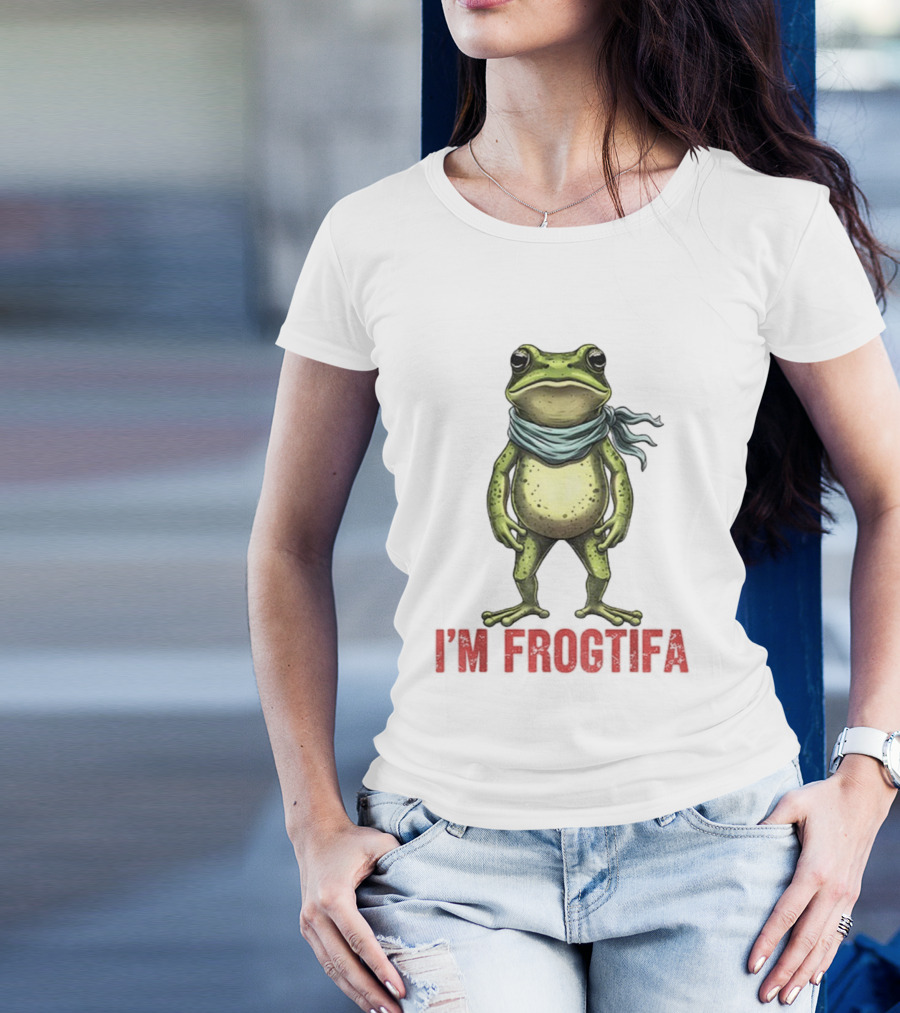 Portland Freedom Frog I’m Frogtifa Anti-ICE Resistance Scarf-Wearing Frog T-Shirt