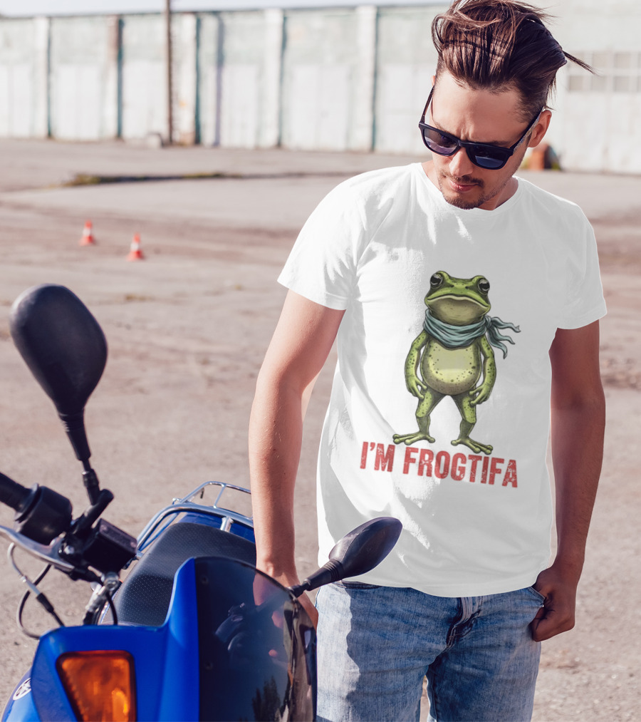Portland Freedom Frog I’m Frogtifa Anti-ICE Resistance Scarf-Wearing Frog T-Shirt