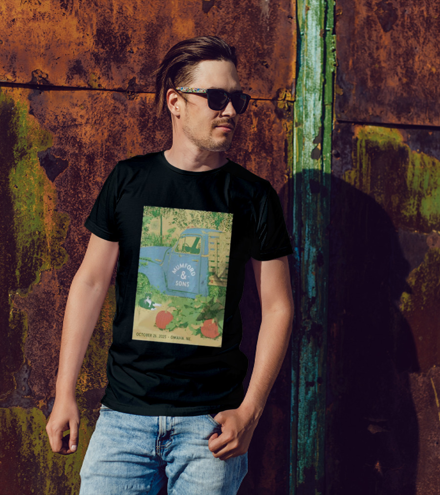 Mumford & Sons Omaha NE October 26 2025 Vintage Truck And Pumpkins T-Shirt