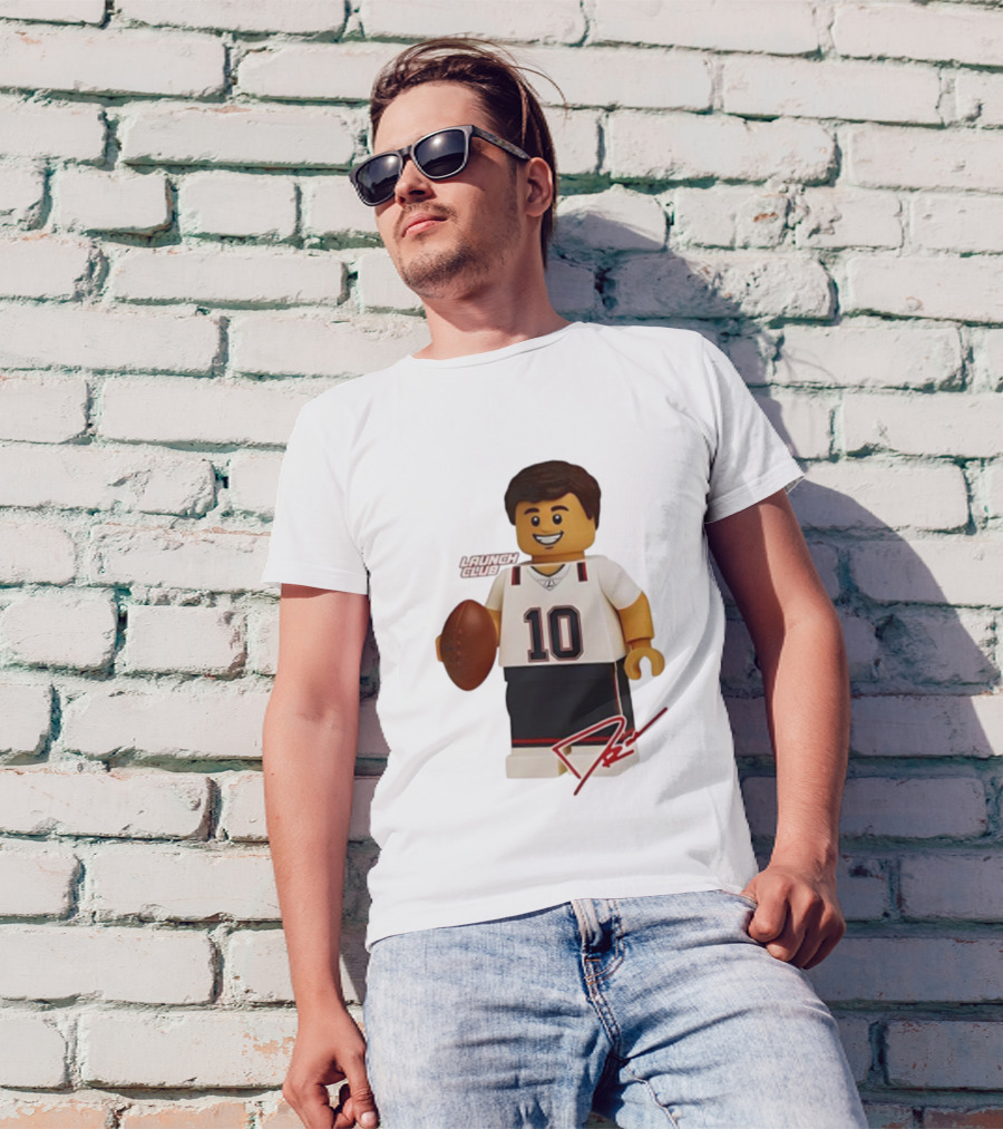 Tom Brady New England Patriots Lego Minifigure 10 Launch Club Signature T-Shirt