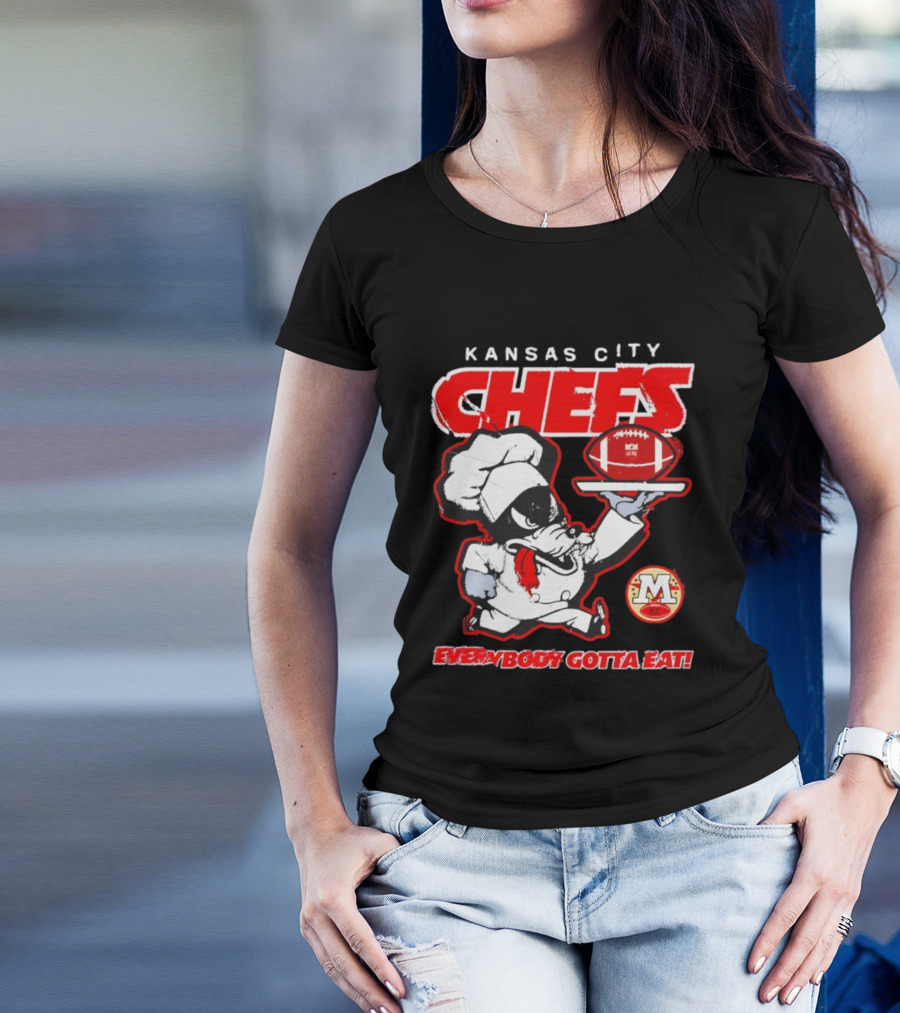 Kansas City Chefs Everybody Gotta Eat NFL Football 2025 T-Shirt