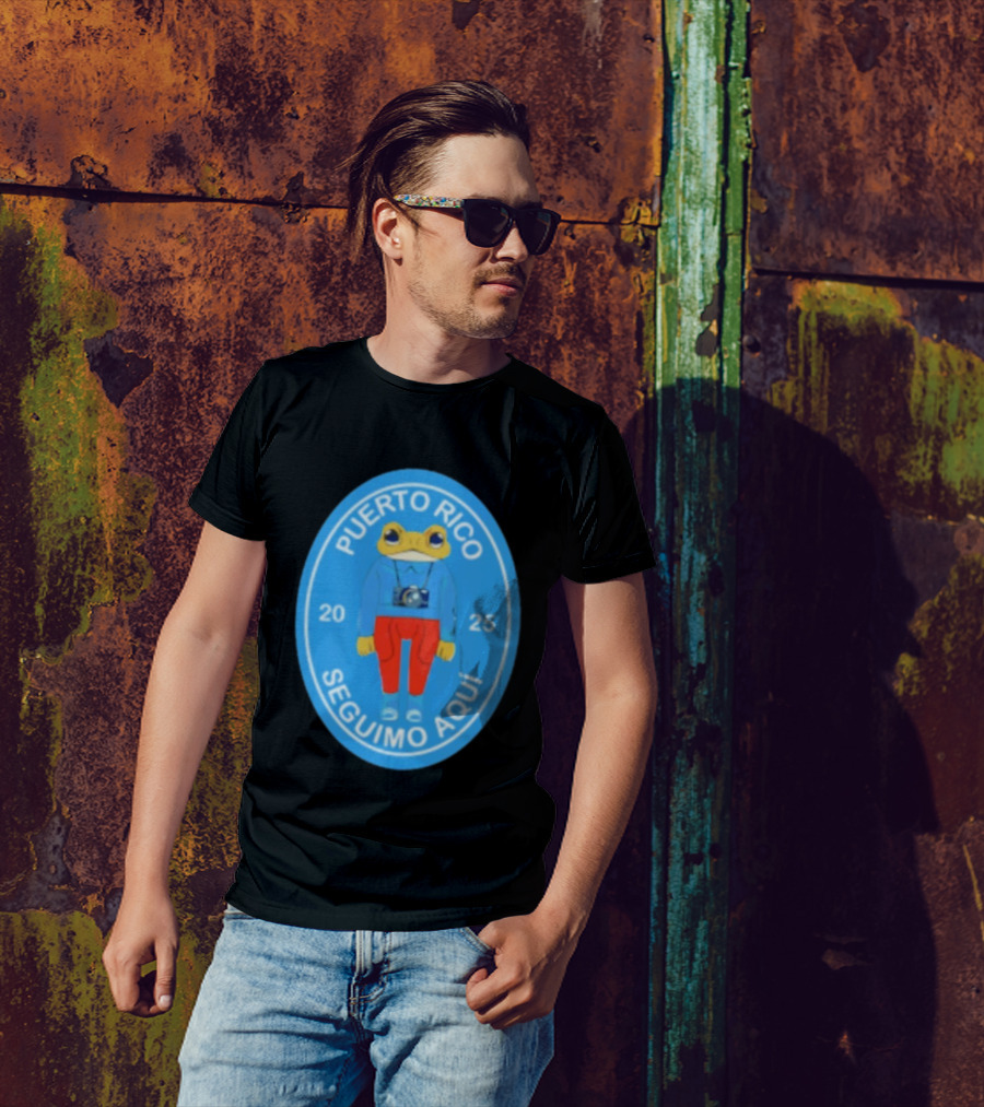 DeBi Frog Puerto Rico Seguimos Aquí 2025 T-Shirt
