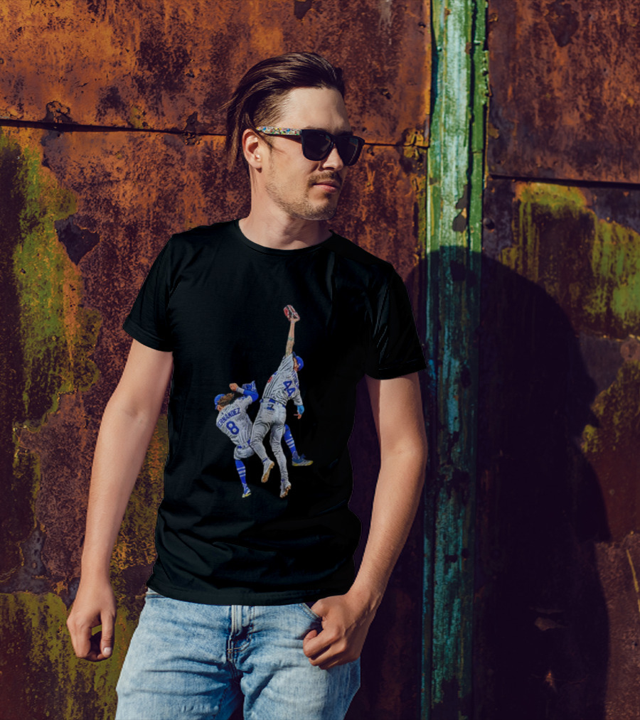 Kike Hernandez Vs Andy Pages The Catch Dodgers 2025 World Series Champions T-Shirt